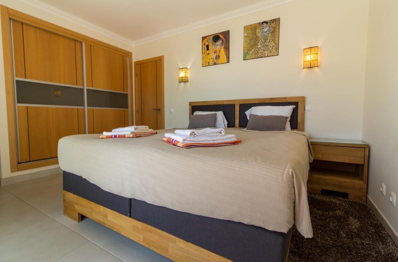 Cliff-Top Townhouse With Stunning Ocean Views Carvoeiro  Kültér fotó